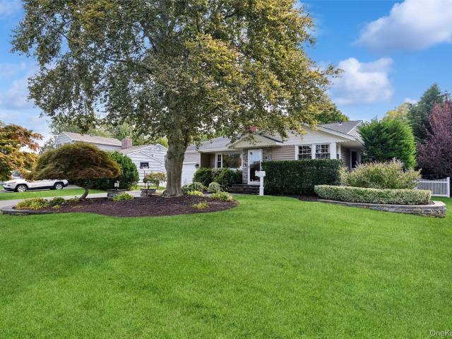 House for sale in West Islip, Town of Islip