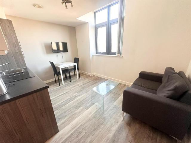 Apartment for rent in Ropewalks, Calderstones