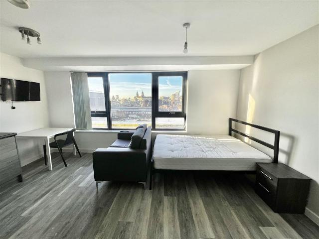 Studio for rent in Ropewalks, Calderstones