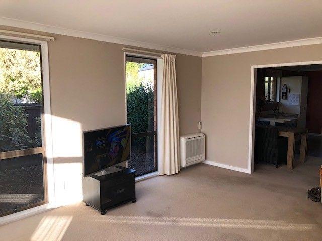 House for rent in Chaslands, Canterbury