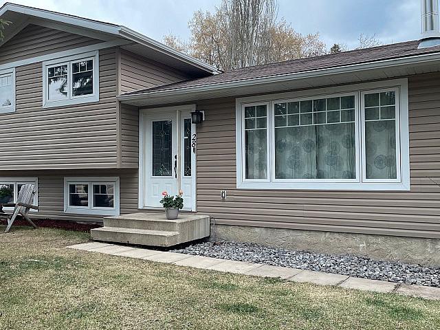 House for sale in Wedgewood, Alberta