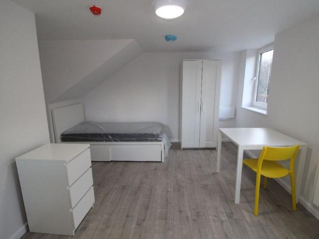 Studio for rent in Plungington, Higher Bartle