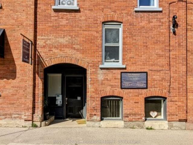 Office for rent in Ontario