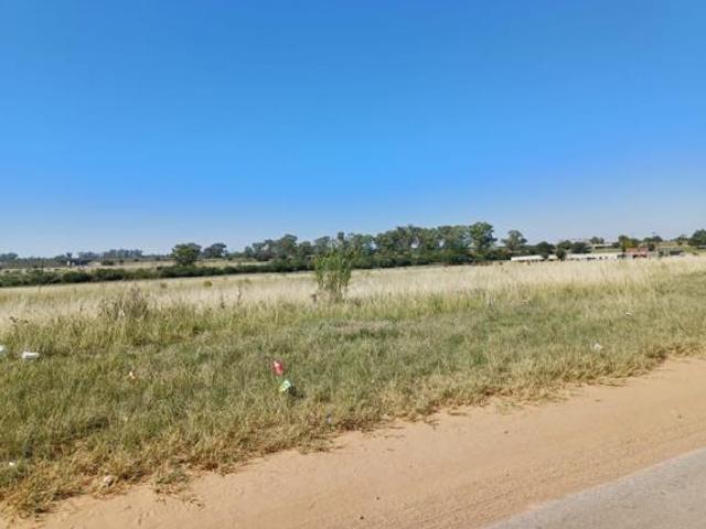 Land for sale in Dr Kenneth Kaunda, North West