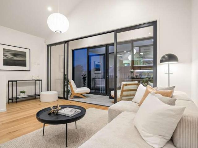 House for sale in Grafton