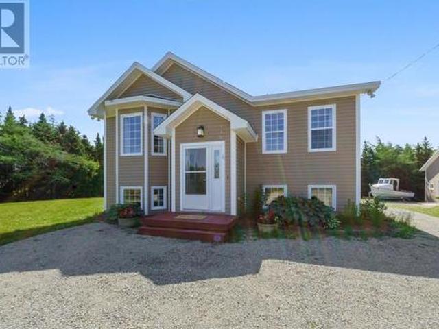 House for sale in Flatrock, Newfoundland And Labrador