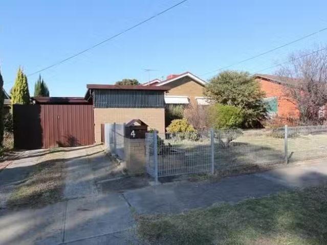House for rent in Sunshine West, Victoria