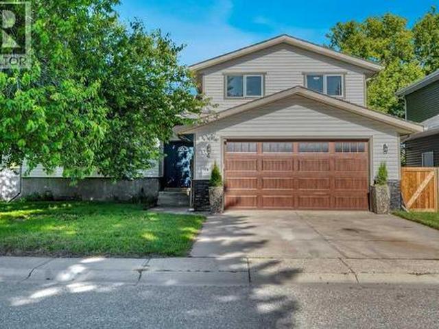House for sale in Strathmore, Alberta