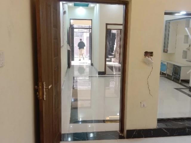 House for sale in اعوان ٹاؤن, لاہور