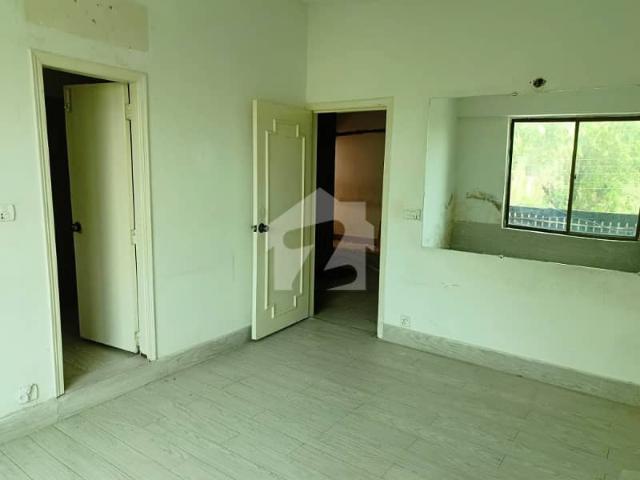 Office for rent in لاہور, لاہور ڈویژن