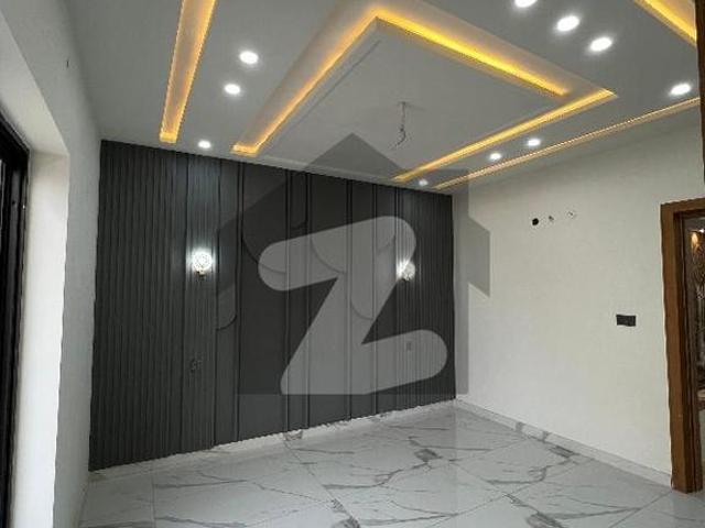House for sale in Faisalabad, Islamabad Capital Territory