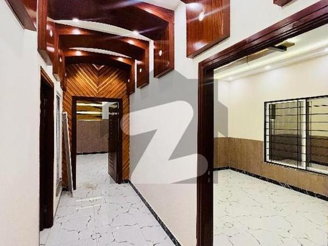 House for sale in Faisalabad, Islamabad Capital Territory