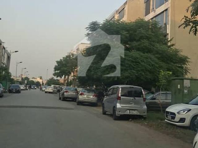 Building for sale in لاہور, لاہور ڈویژن