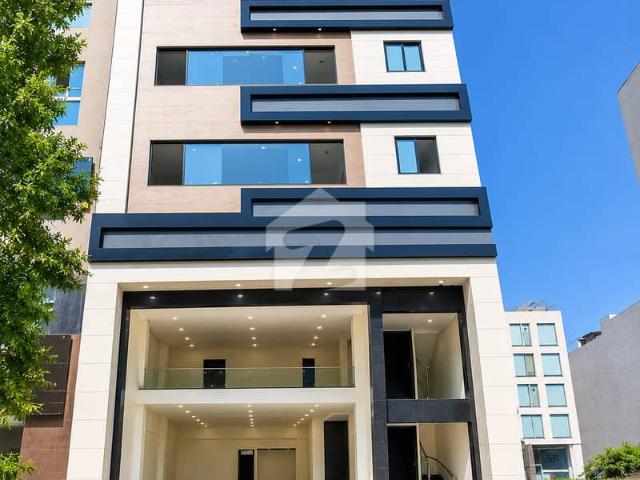 Building for rent in لاہور, لاہور ڈویژن