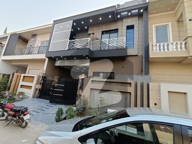 House for sale in Faisalabad, Islamabad Capital Territory