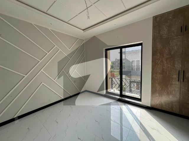 House for sale in Faisalabad, Islamabad Capital Territory