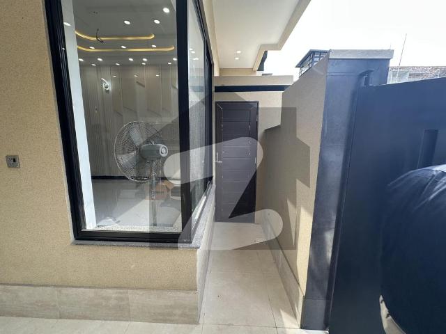 House for sale in Faisalabad, Islamabad Capital Territory