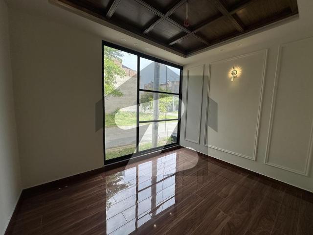 House for sale in Faisalabad, Islamabad Capital Territory