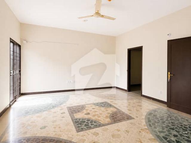 Office for rent in Rawalpindi, Islamabad Capital Territory