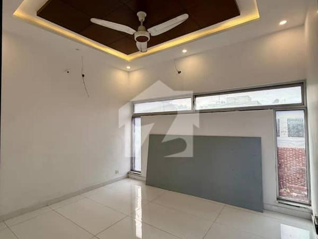 Office for rent in Rawalpindi, Islamabad Capital Territory