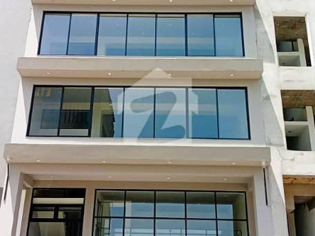 Building for rent in لاہور, لاہور ڈویژن