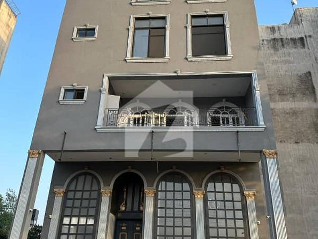 Building for sale in لاہور, لاہور ڈویژن
