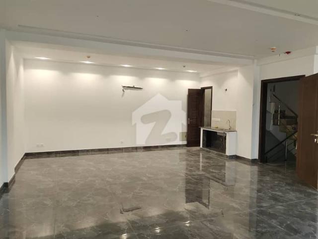 Office for rent in لاہور, لاہور ڈویژن