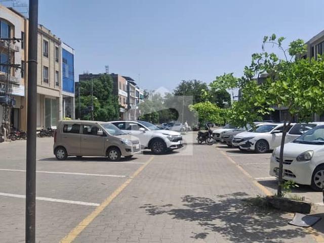 Building for sale in لاہور, لاہور ڈویژن