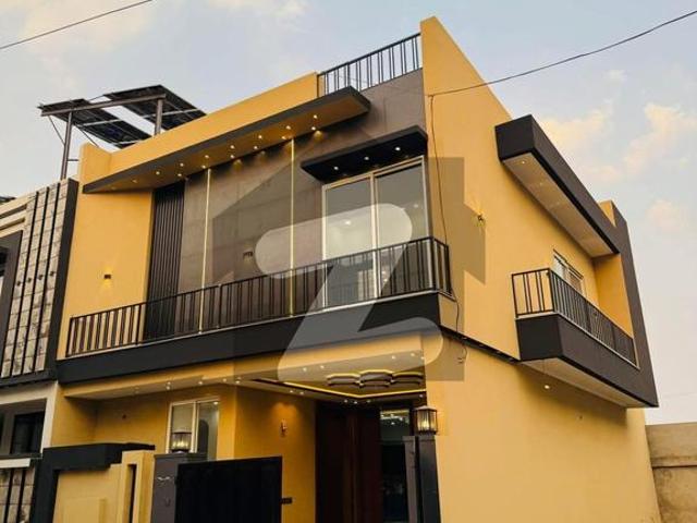 House for sale in Faisalabad, Islamabad Capital Territory