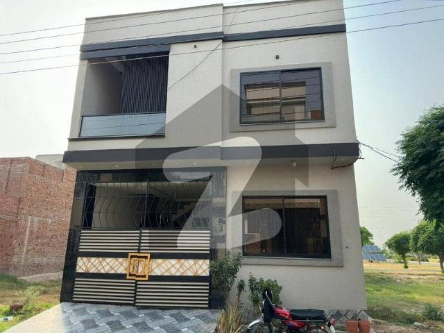 House for sale in Faisalabad, Islamabad Capital Territory