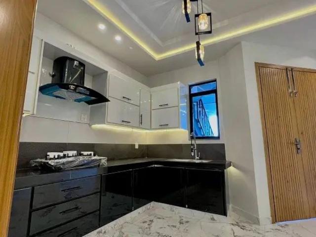 House for sale in Faisalabad, Islamabad Capital Territory