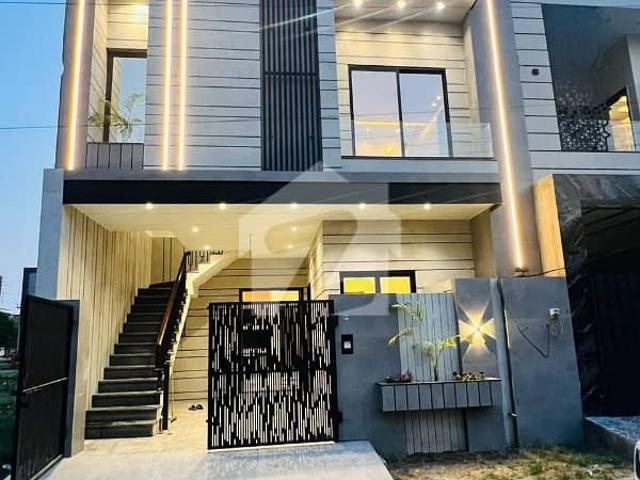 House for sale in Faisalabad, Islamabad Capital Territory