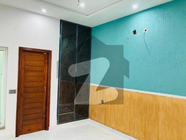 House for sale in Faisalabad, Islamabad Capital Territory