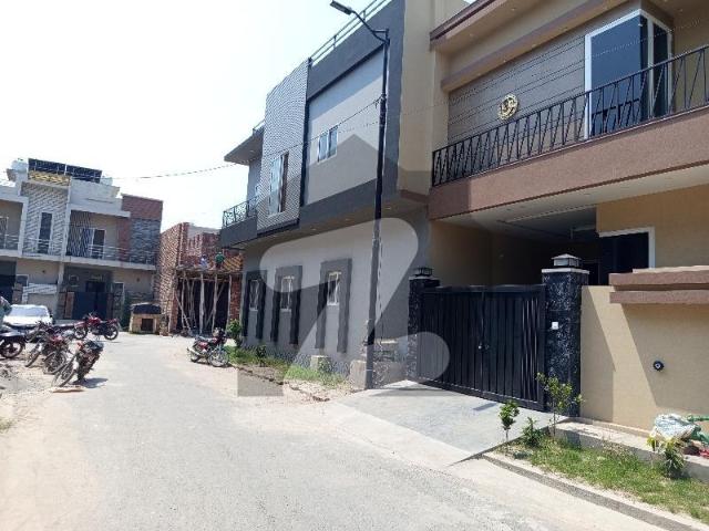 House for sale in Faisalabad, Islamabad Capital Territory