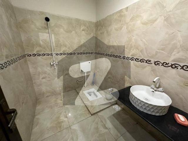 House for sale in Faisalabad, Islamabad Capital Territory