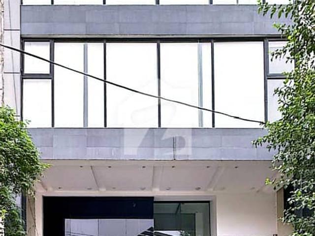 Building for sale in لاہور, لاہور ڈویژن