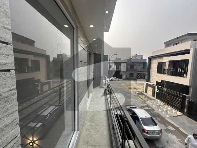 House for sale in Faisalabad, Islamabad Capital Territory
