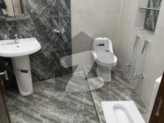 House for sale in Faisalabad, Islamabad Capital Territory