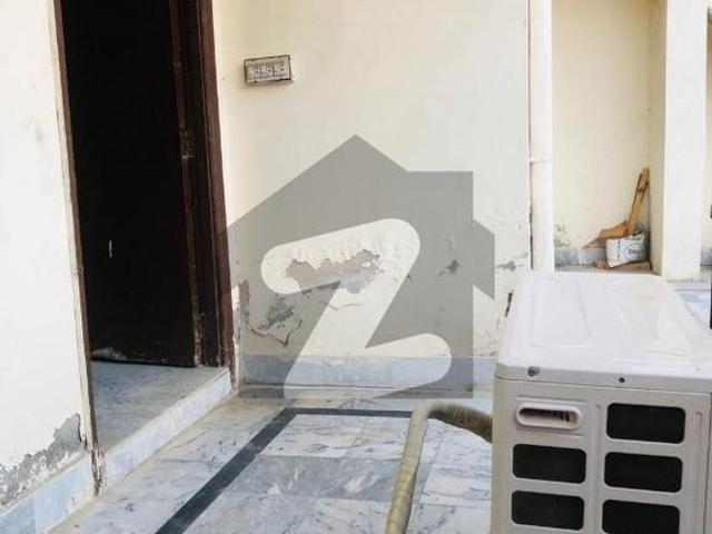 House for sale in Faisalabad, Islamabad Capital Territory