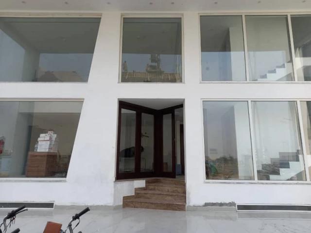 Commercial for rent in لاہور, لاہور ڈویژن