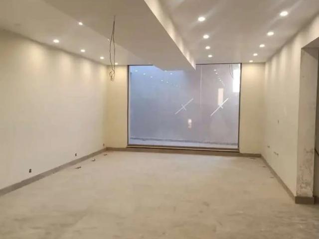 Commercial for rent in تحصیل فیصل آباد شہر, فیصل آباد ڈویژن