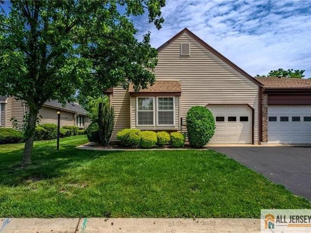Condo for sale in Cedar Knolls, New Jersey