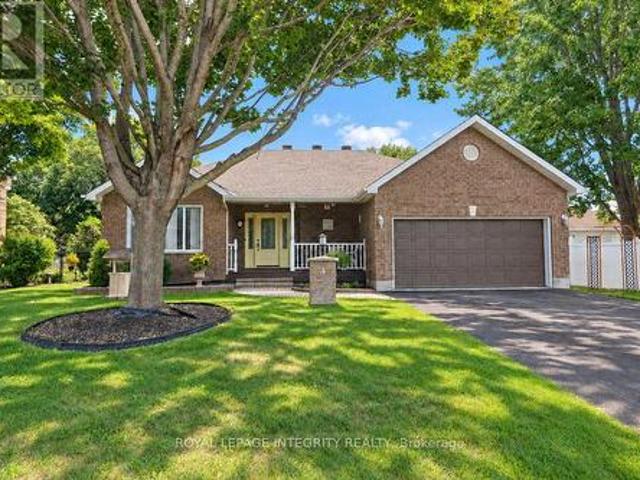 House for sale in Rideau-Jock, Ottawa