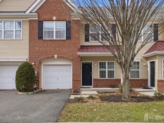 Townhouse for sale in Piscataway, New Jersey