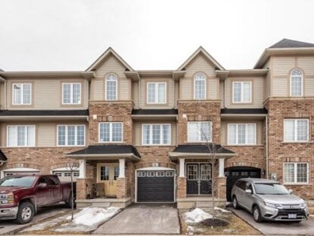 Townhouse for rent in Ancaster, Ontario
