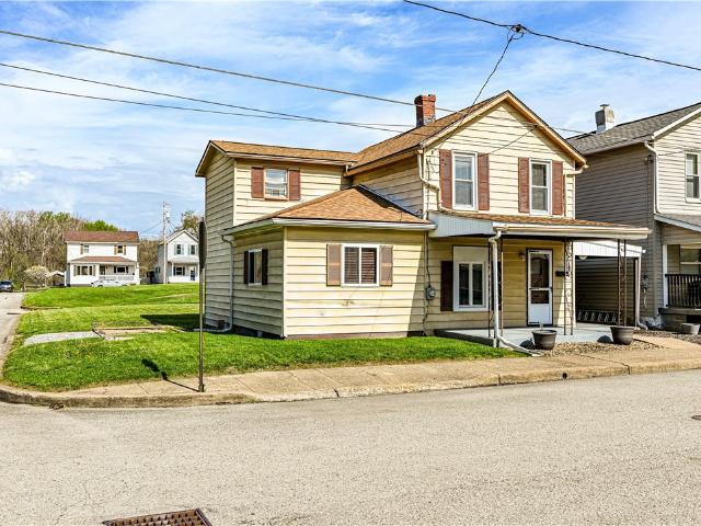 House for sale in Latrobe, Pennsylvania