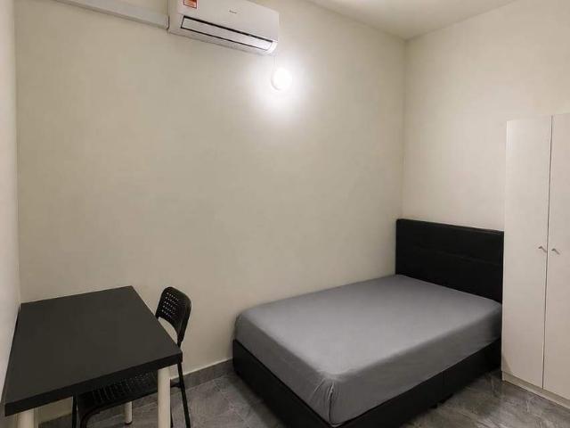 Room for rent in PJU 6, Petaling Jaya
