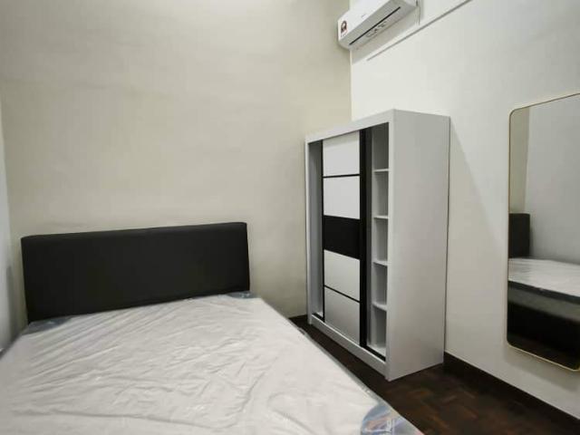 Room for rent in Petaling, Damansara Damai