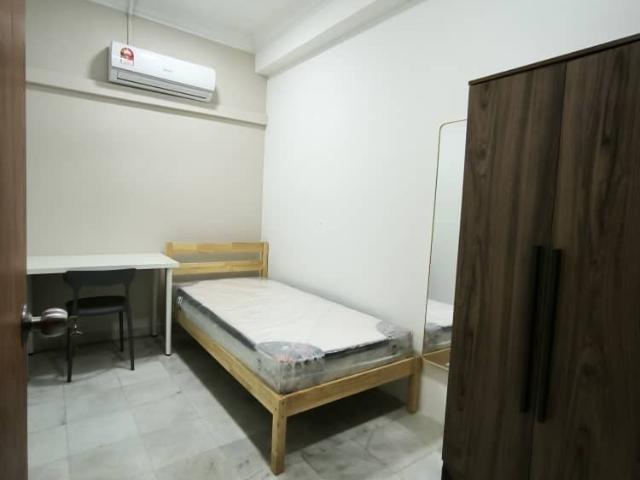 Room for rent in Petaling, Damansara Damai