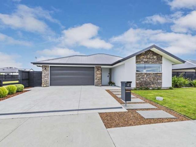 House for sale in Lincoln, Canterbury
